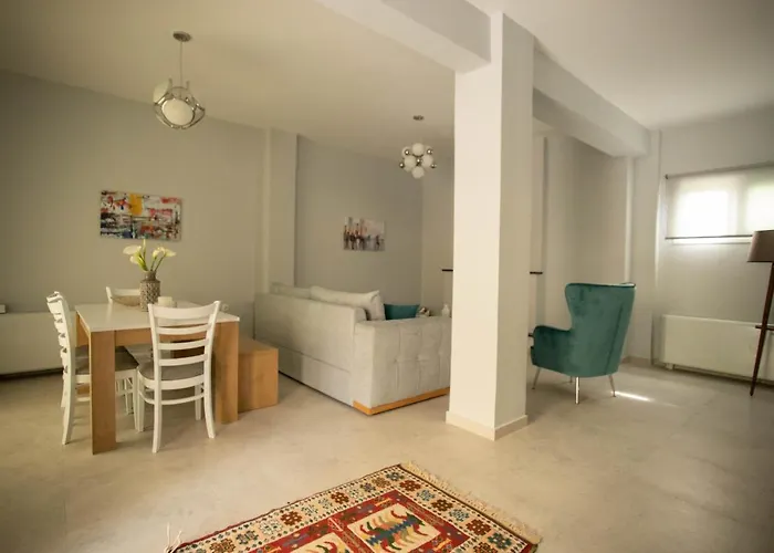 Santacara Apartment *